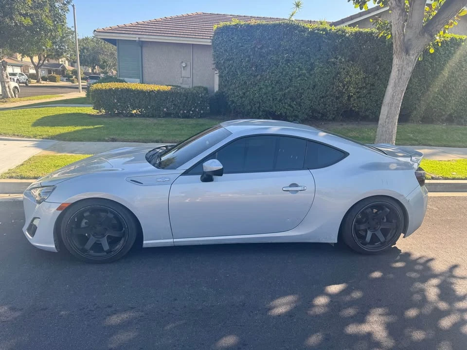 2013 Scion FR-S - Image 4 of 9