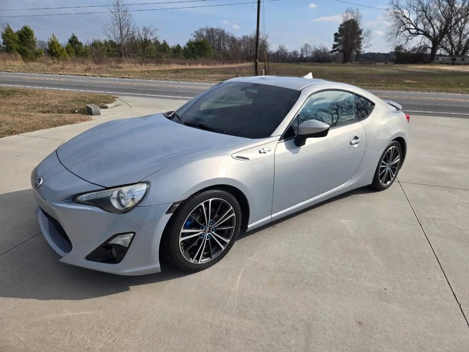 2013 Scion FR-S - Image 3 of 13