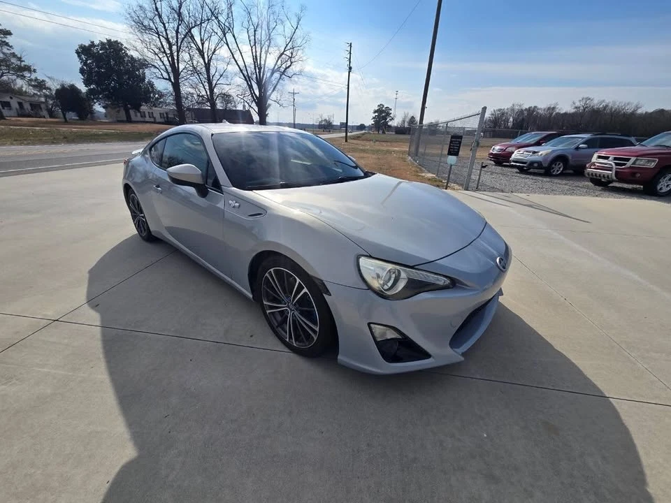 2013 Scion FR-S - Image 6 of 13