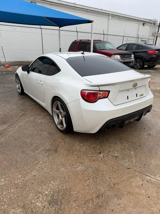 2013 Scion FR-S - Image 4 of 10