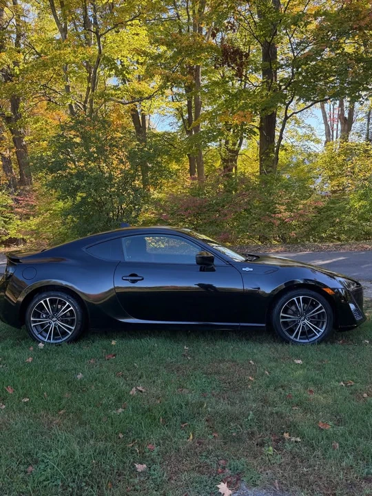 2013 Scion FR-S - Image 4 of 18