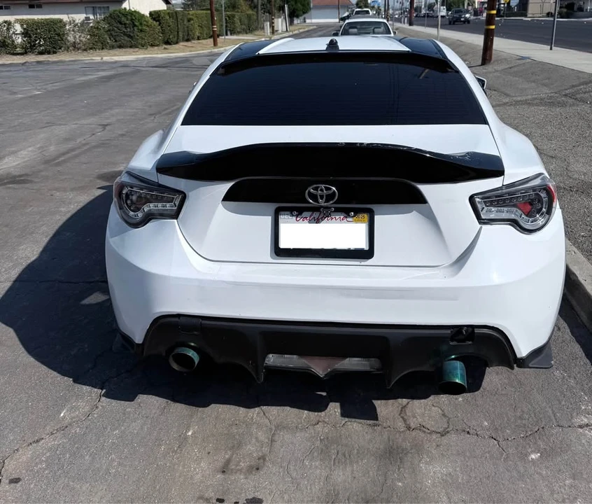 2013 Scion FR-S - Image 2 of 8