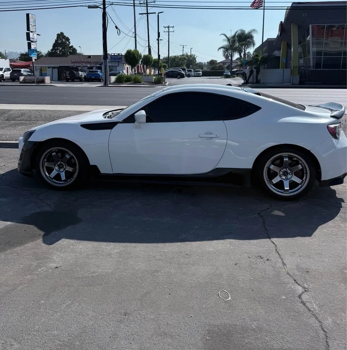 2013 Scion FR-S - Image 4 of 8
