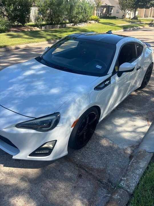 2013 Scion FR-S - Image 2 of 18