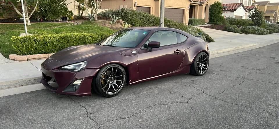 2013 Scion FR-S - Image 2 of 11