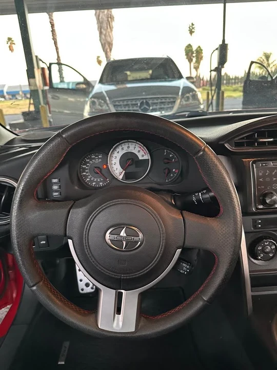 2013 Scion FR-S - Image 10 of 12