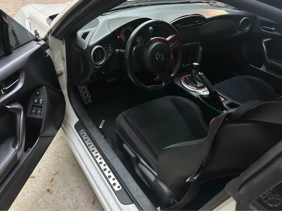 2013 Scion FR-S - Image 10 of 15