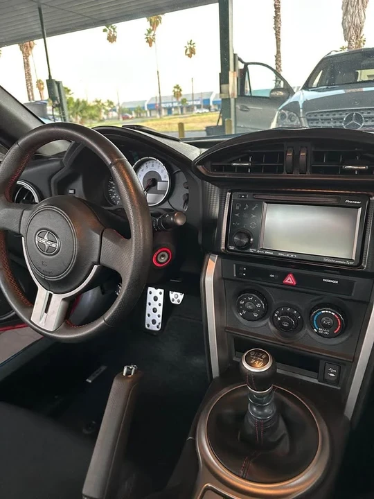 2013 Scion FR-S - Image 7 of 12