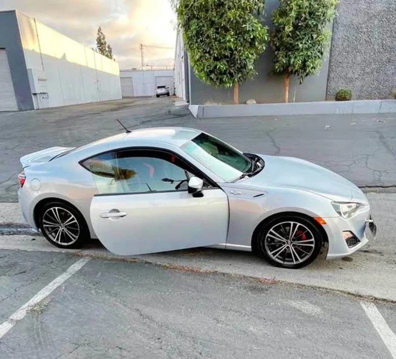 2013 Scion FR-S - Image 4 of 10
