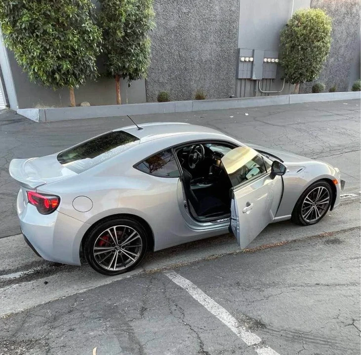 2013 Scion FR-S - Image 2 of 10