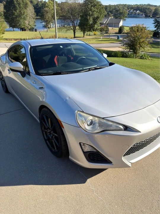 2013 Scion FR-S - Image 2 of 9
