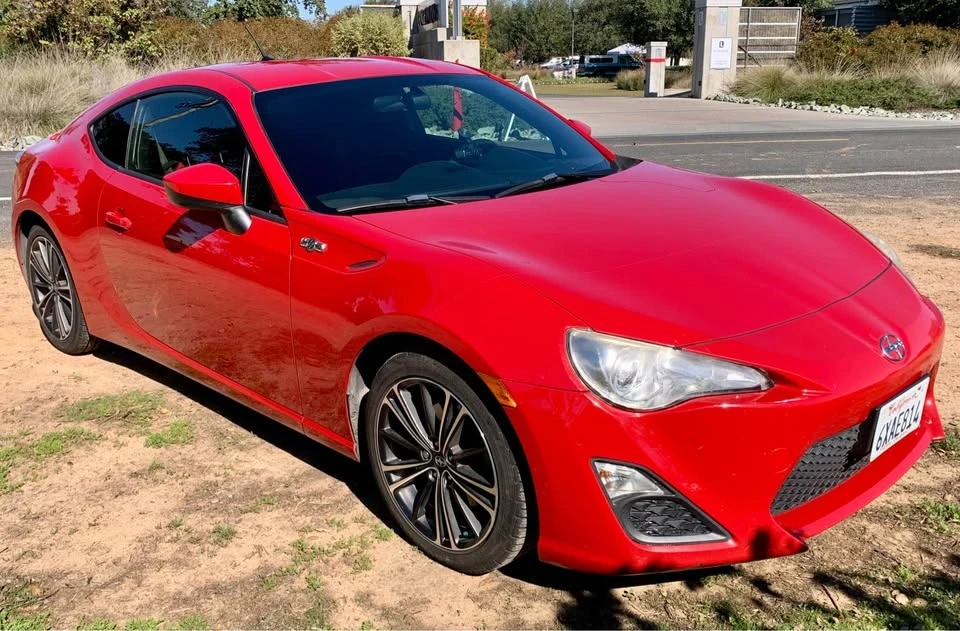 2013 Scion FR-S - Image 8 of 11