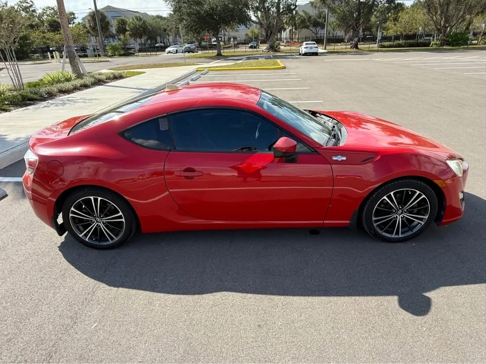 2013 Scion FR-S - Image 4 of 13