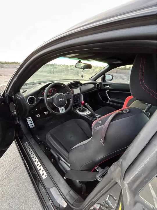 2013 Scion FR-S - Image 8 of 11