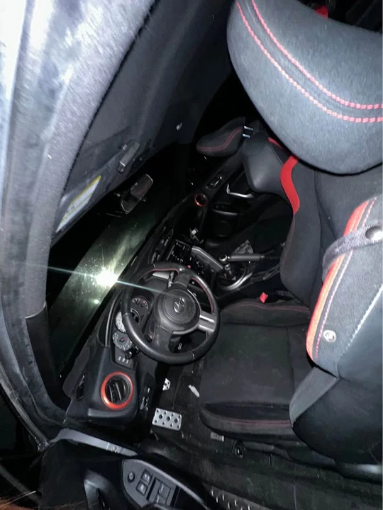 2013 Scion FR-S - Image 6 of 11