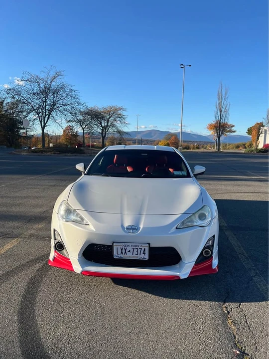 2013 Scion FR-S - Image 2 of 16