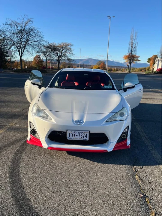 2013 Scion FR-S - Image 12 of 16