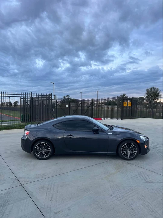 2013 Scion FR-S - Image 10 of 15
