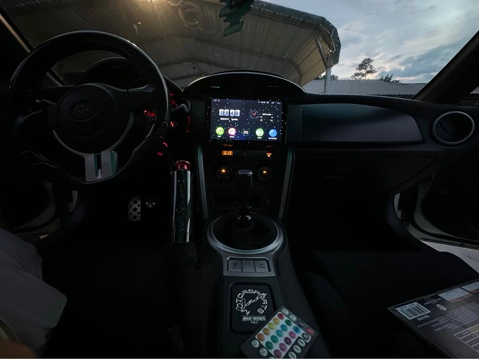 2013 Scion FR-S - Image 2 of 13