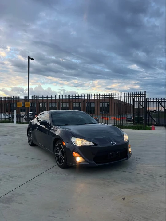 2013 Scion FR-S - Image 2 of 15