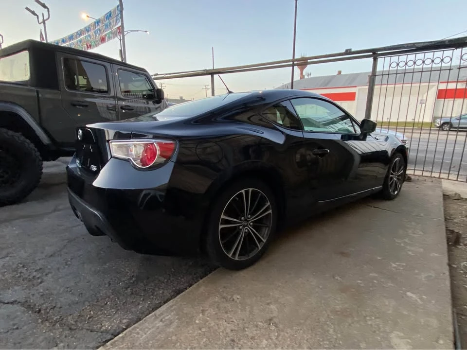 2013 Scion FR-S - Image 6 of 12