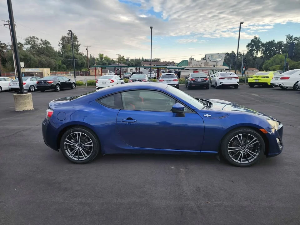 2013 Scion FR-S - Image 4 of 14