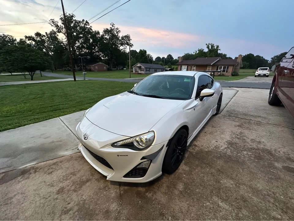 2013 Scion FR-S - Image 6 of 13
