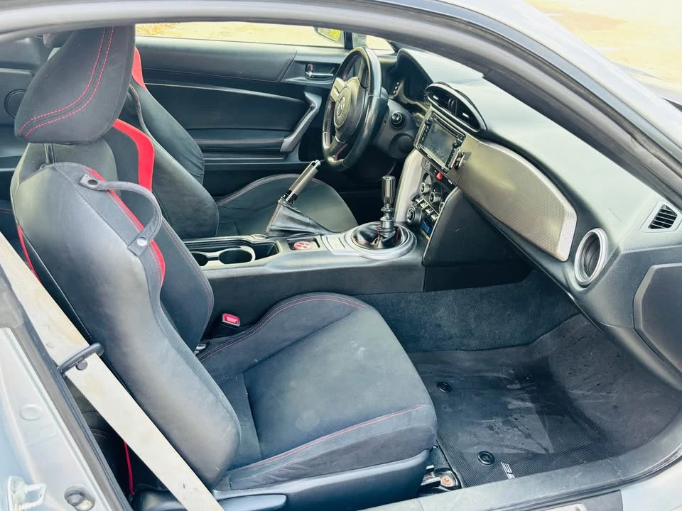 2013 Scion FR-S - Image 6 of 9