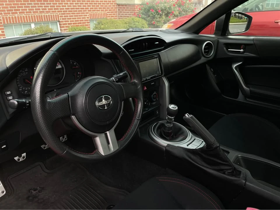 2013 Scion FR-S - Image 14 of 18