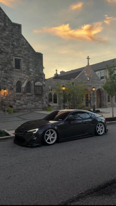 2013 Scion FR-S - Image 2 of 3