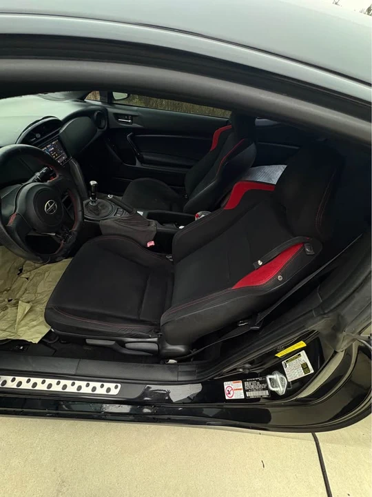 2013 Scion FR-S - Image 10 of 11