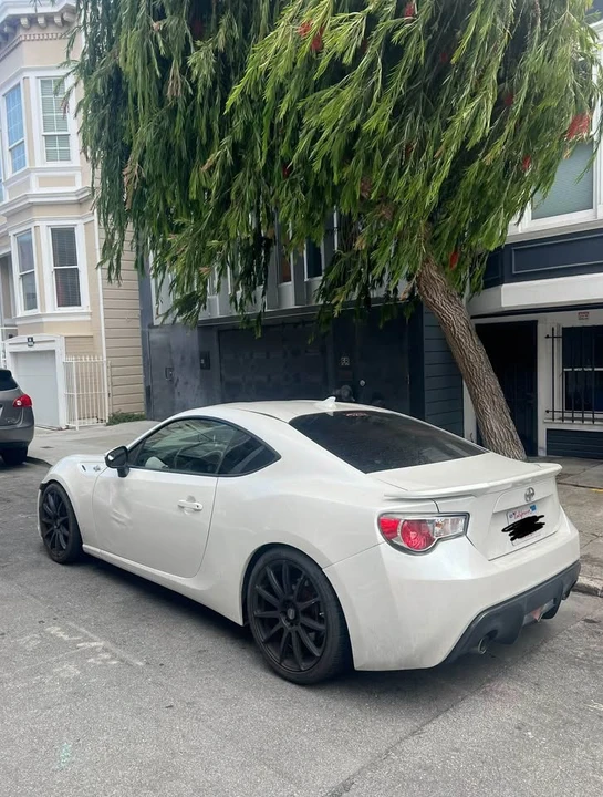 2013 Scion FR-S - Image 2 of 8