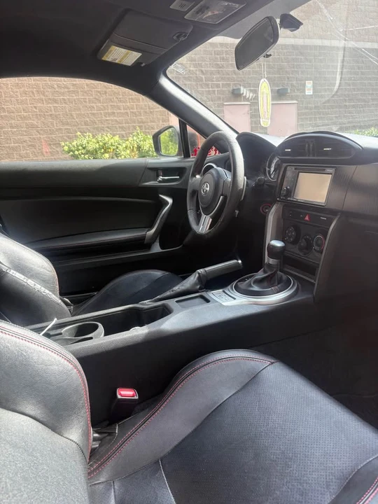 2013 Scion FR-S - Image 12 of 13