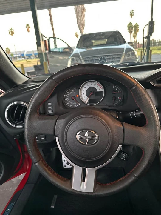 2013 Scion FR-S - Image 10 of 14