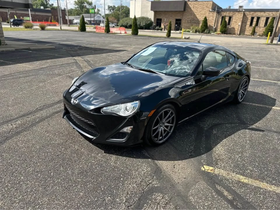 2013 Scion FR-S - Image 3 of 18