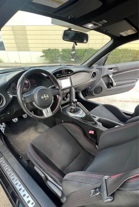 2013 Scion FR-S - Image 2 of 2