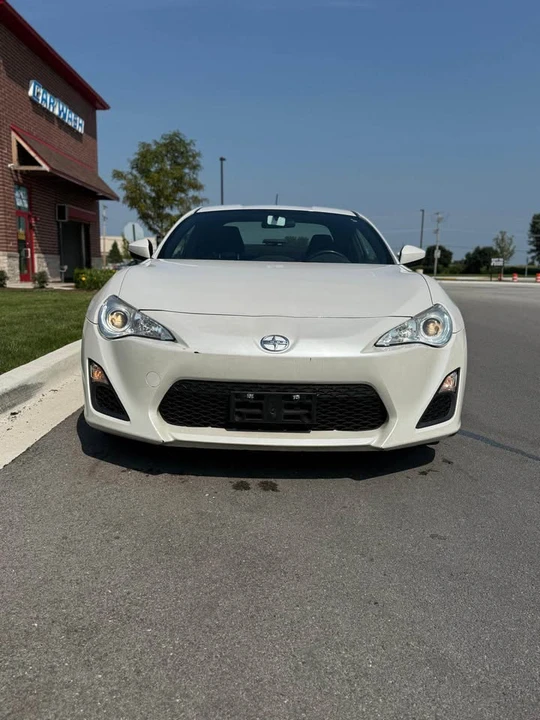 2013 Scion FR-S - Image 2 of 7