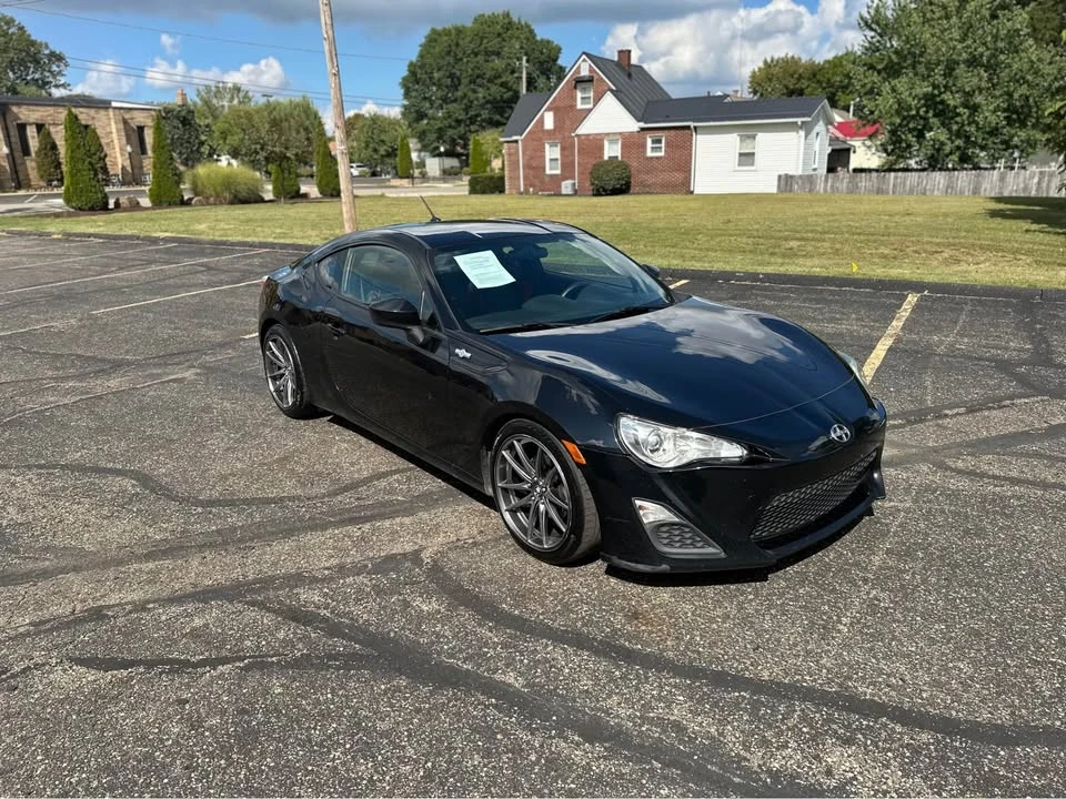 2013 Scion FR-S - Image 2 of 18