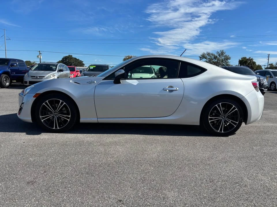 2013 Scion FR-S - Image 3 of 18