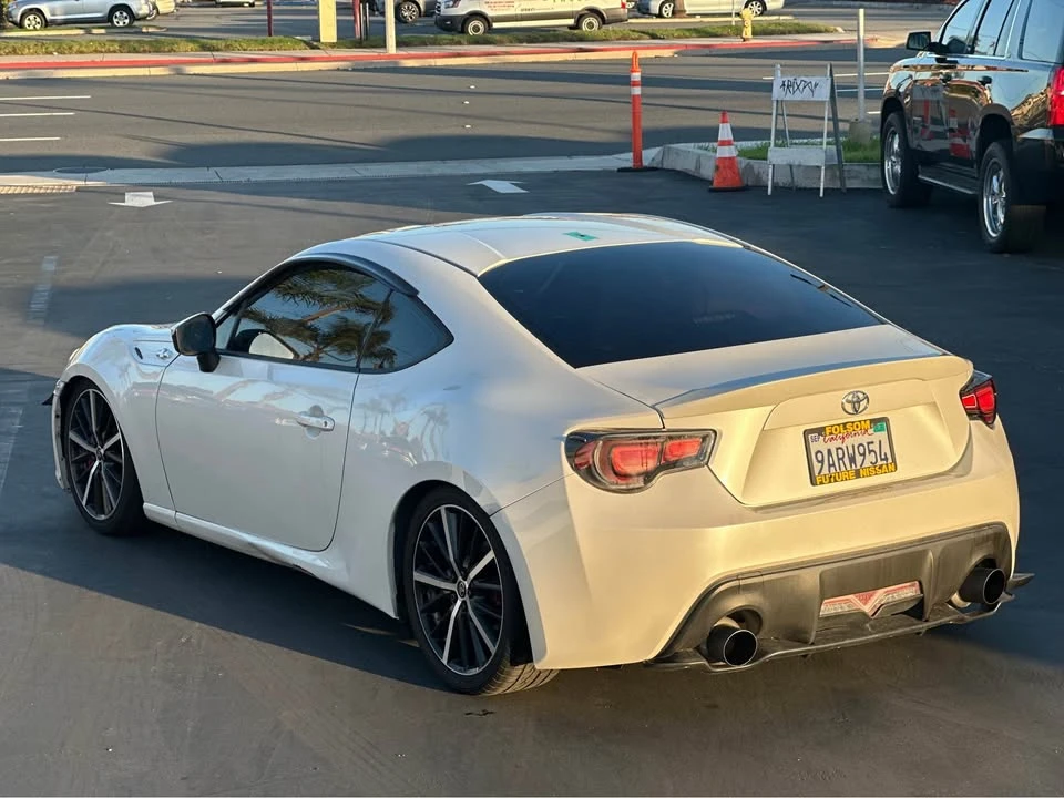 2013 Scion FR-S - Image 4 of 12