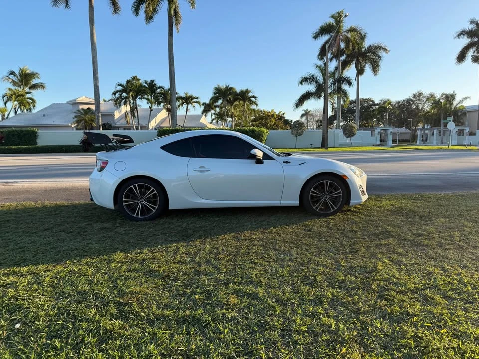 2013 Scion FR-S - Image 6 of 10