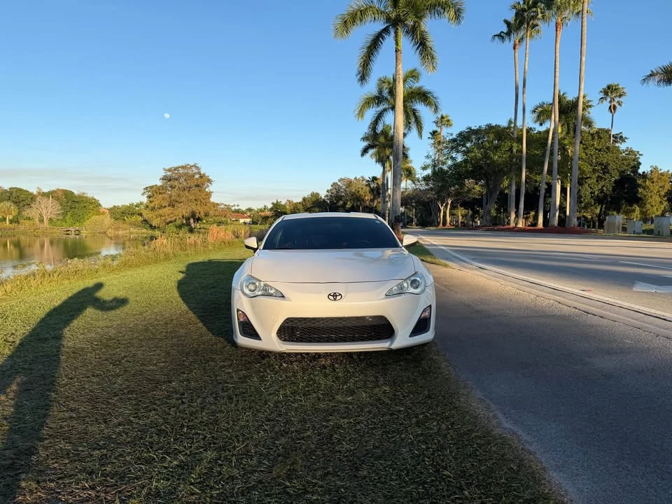 2013 Scion FR-S - Image 9 of 10