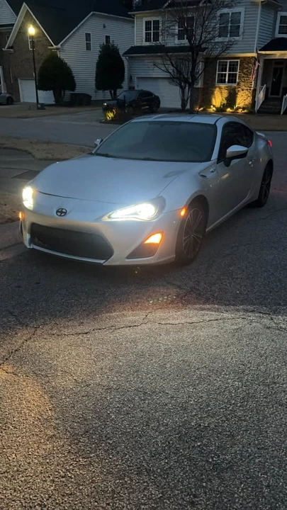 2013 Scion FR-S - Image 4 of 14