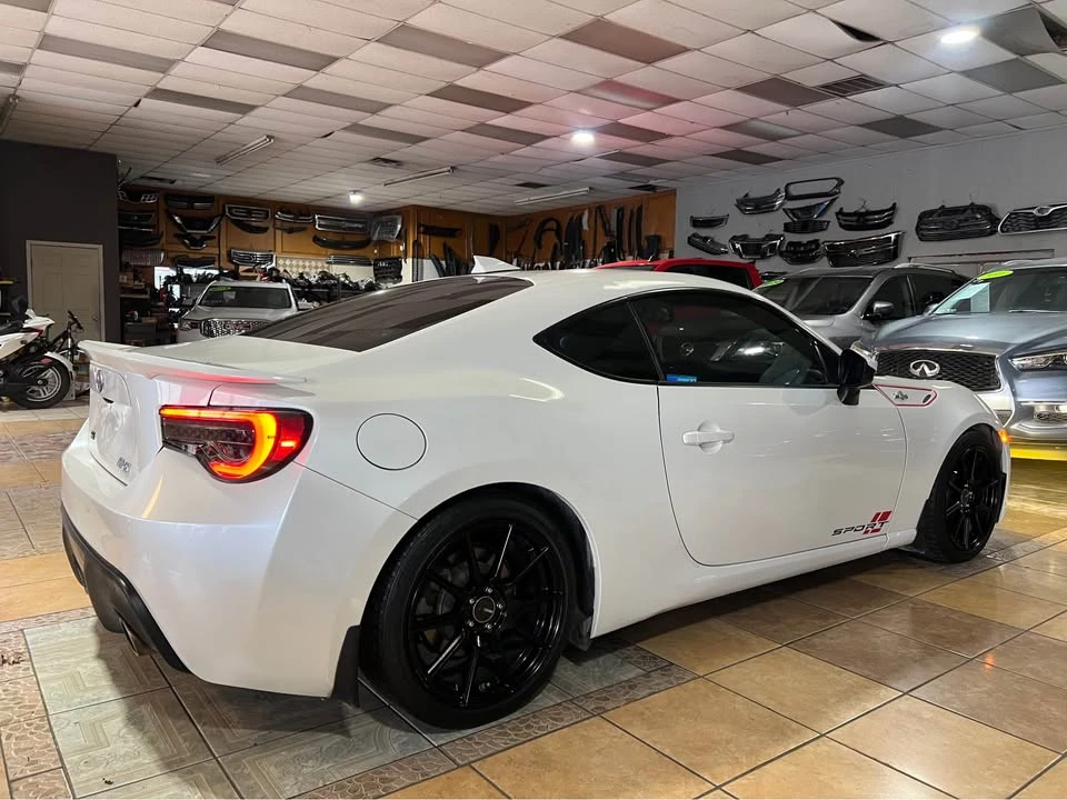 2013 Scion FR-S - Image 3 of 6
