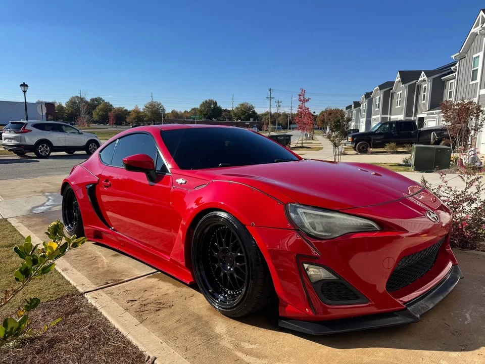 2013 Scion FR-S - Image 2 of 11