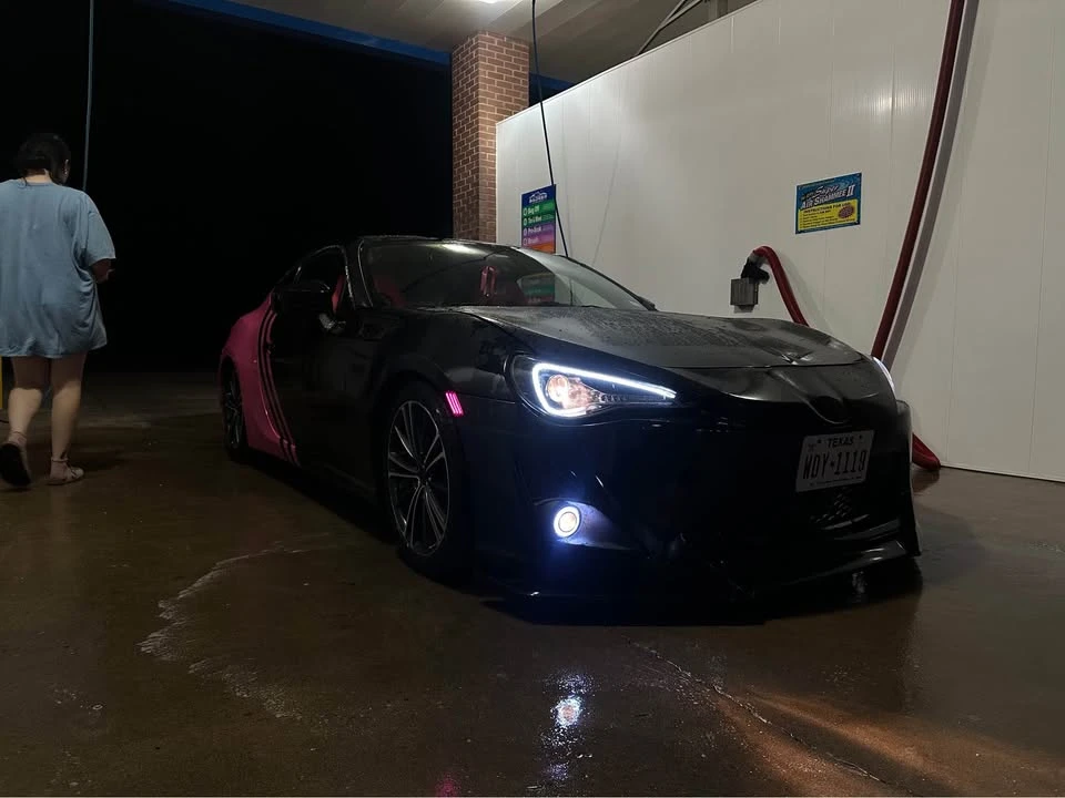 2013 Scion FR-S - Image 2 of 7