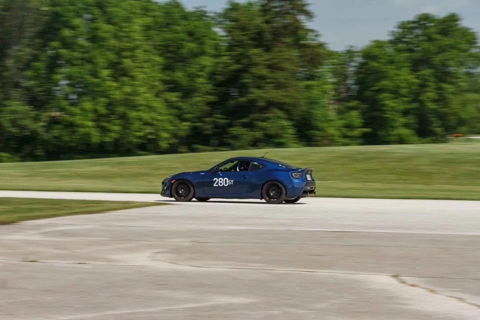 2013 Scion FR-S - Image 2 of 10