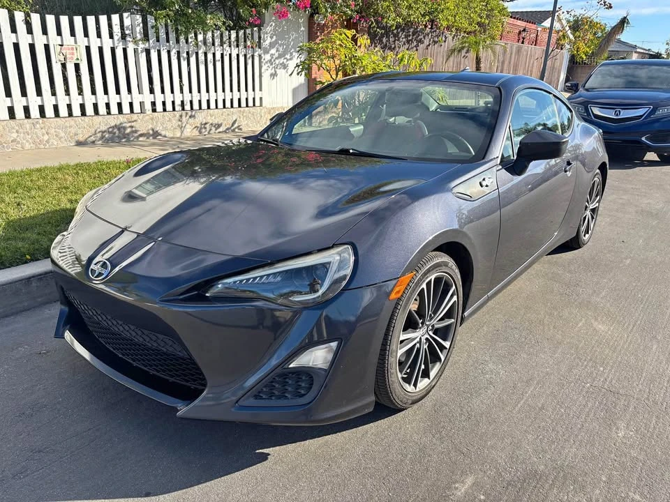 2013 Scion FR-S - Image 2 of 10