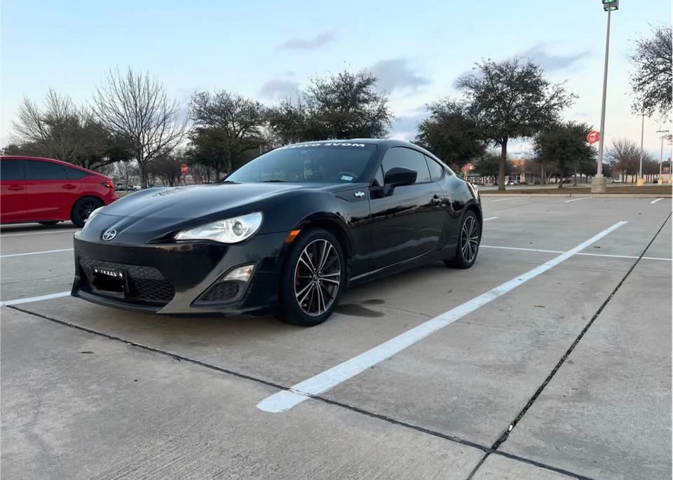 2013 Scion FR-S - Image 2 of 2