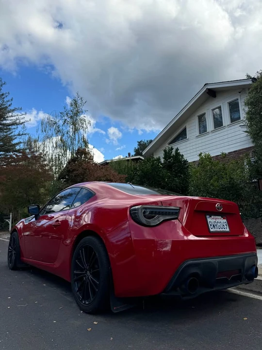 2013 Scion FR-S - Image 2 of 10